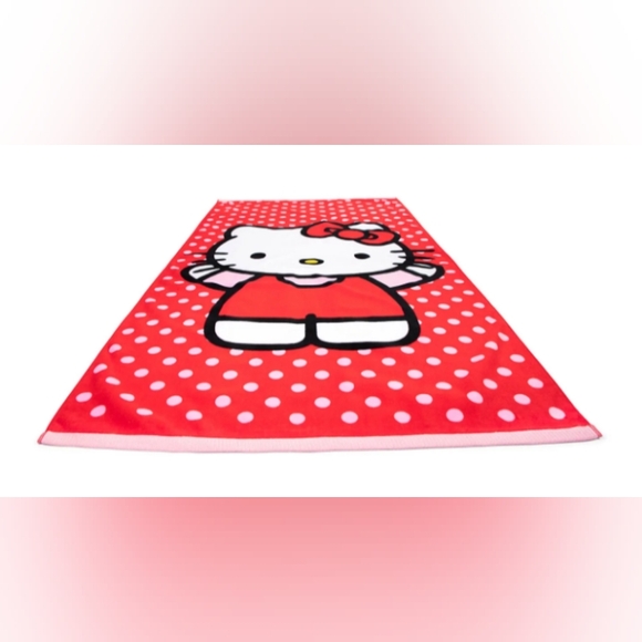 Hello Kitty NWT Beach Towel 🏖️ Limited edition - Picture 3 of 5